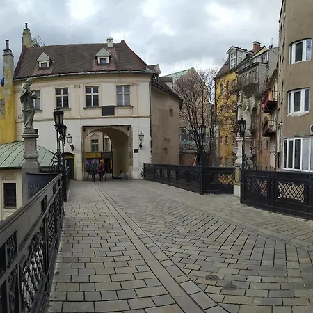 Apartament Krasny S Vyhladmi V Historickom Centre *