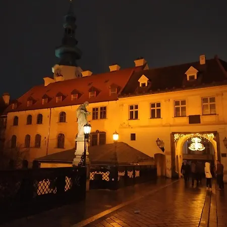 Krásny S Výhľadmi V Historickom Centre Appartamento *